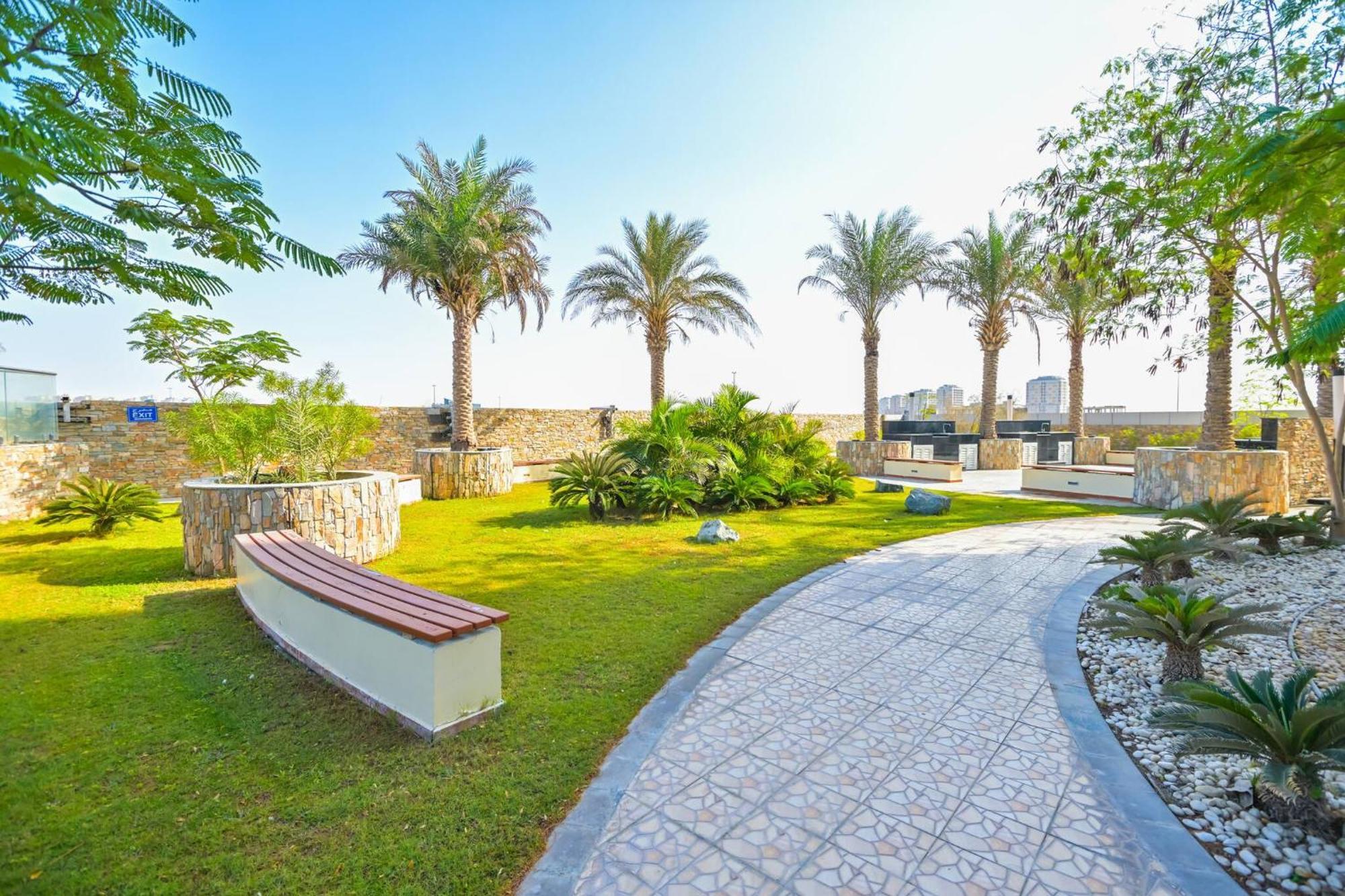 Boulevard - Modern In Jvt W High-end Gym & Pool Apartment *
